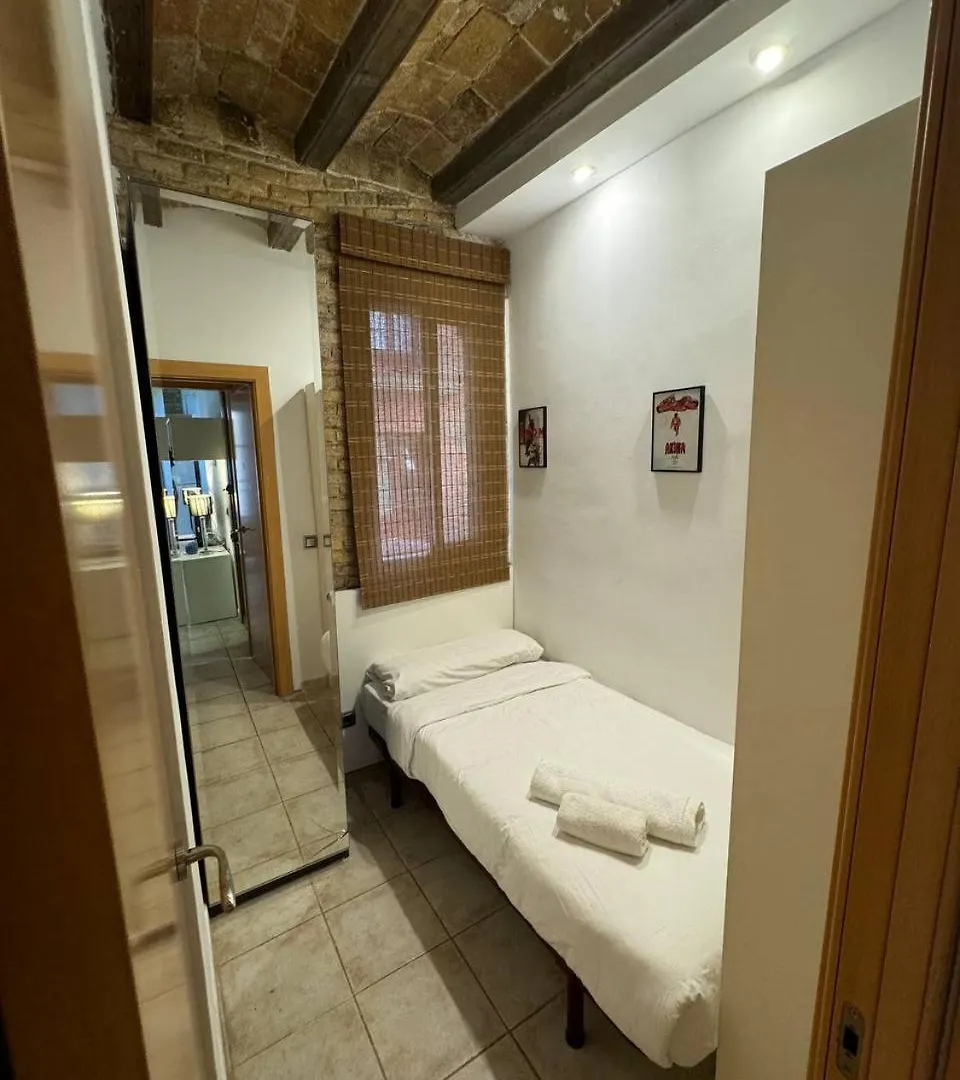 Feels Like Home Apartments Barcelona